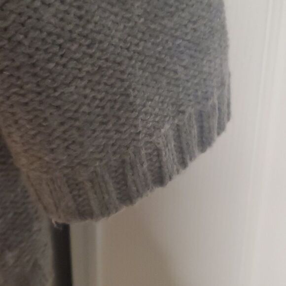 Three top button knit sweater - Picture 4 of 5